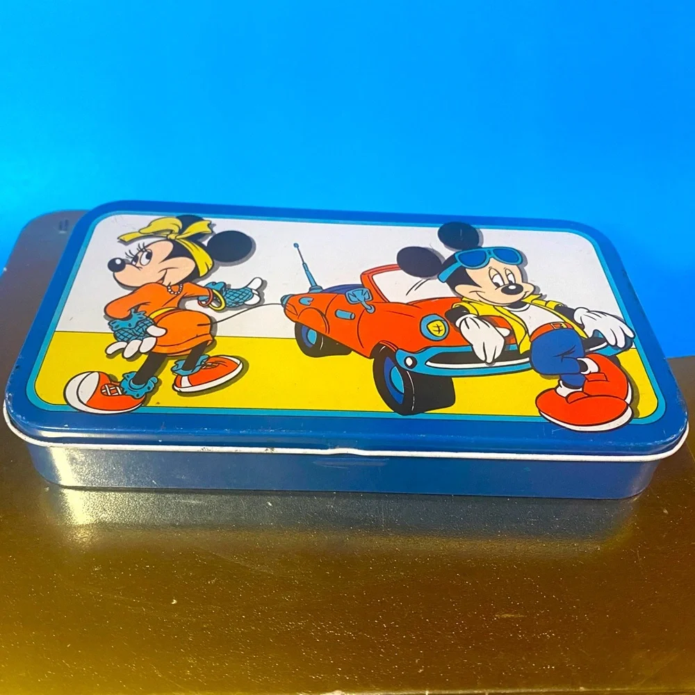 WALT DISNEY VINTAGE MICKEY & MINNIE TIN PENCIL BOX TIN BOX Co